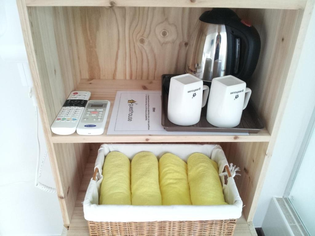 24 Guesthouse Sinchon Hongdae Seul Dış mekan fotoğraf