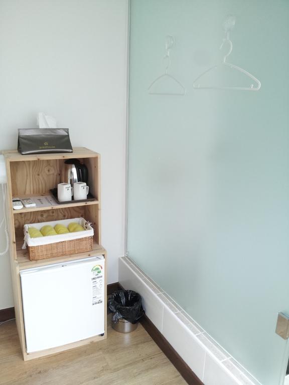 24 Guesthouse Sinchon Hongdae Seul Dış mekan fotoğraf