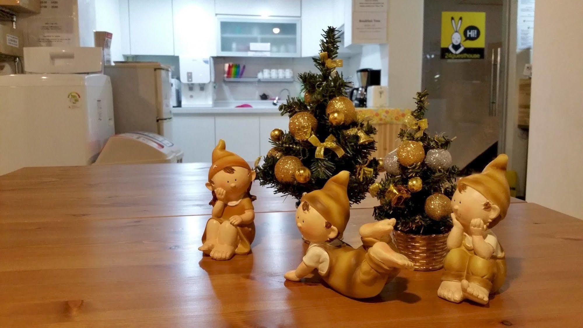 24 Guesthouse Sinchon Hongdae Seul Dış mekan fotoğraf