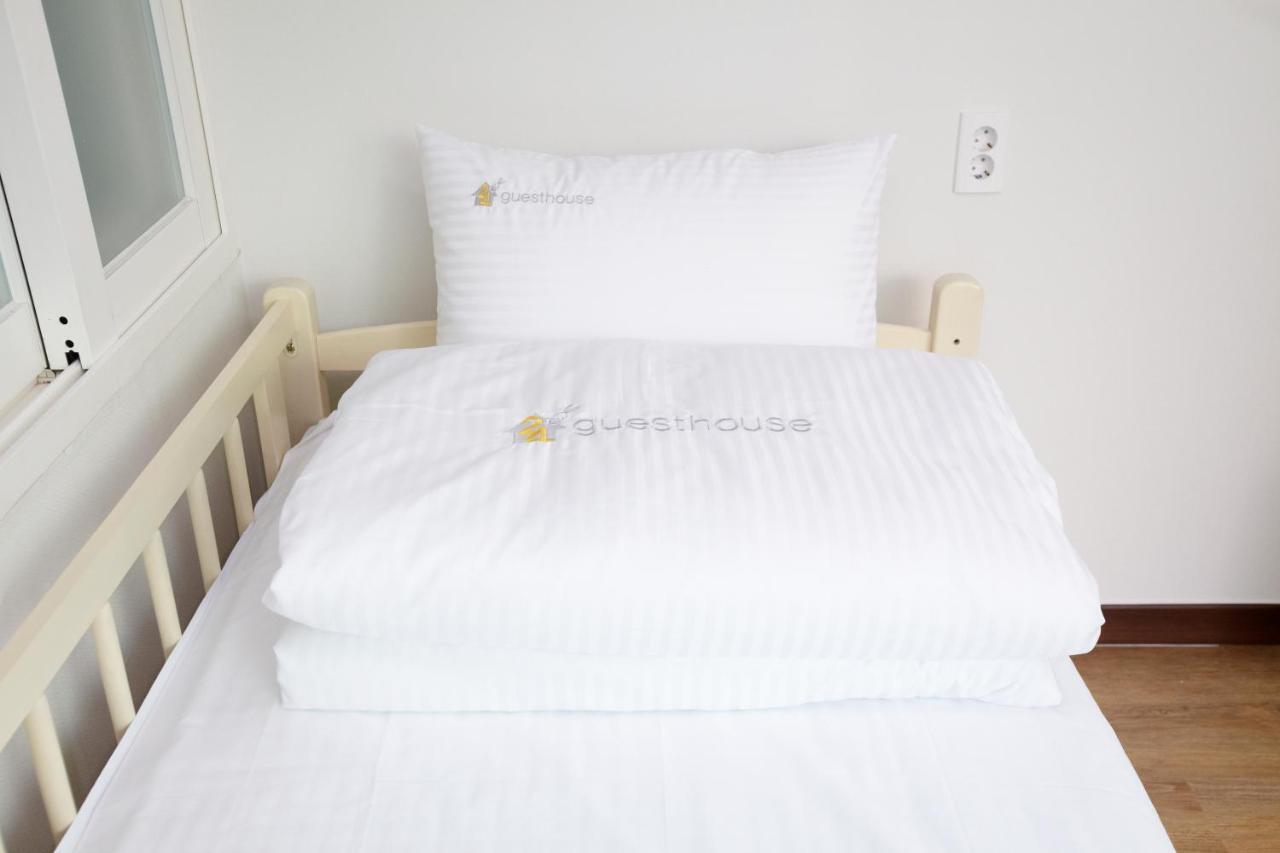 24 Guesthouse Sinchon Hongdae Seul Oda fotoğraf